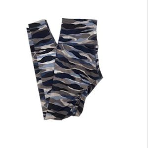 Lululemon camp legging.